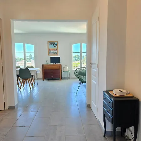 Goodlife - à 5 Min à Pieds De La Avec Balcon&parking - By Auraconciergerie * Saint-Cyr-sur-Mer