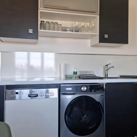 Appartement Goodlife - A 5 Min A Pieds De La Avec Balcon & Parking - By Auraconciergerie